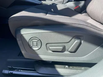 AUDI Sportback 30 TFSI Aut S-Line KAMERA LED ACC Navi