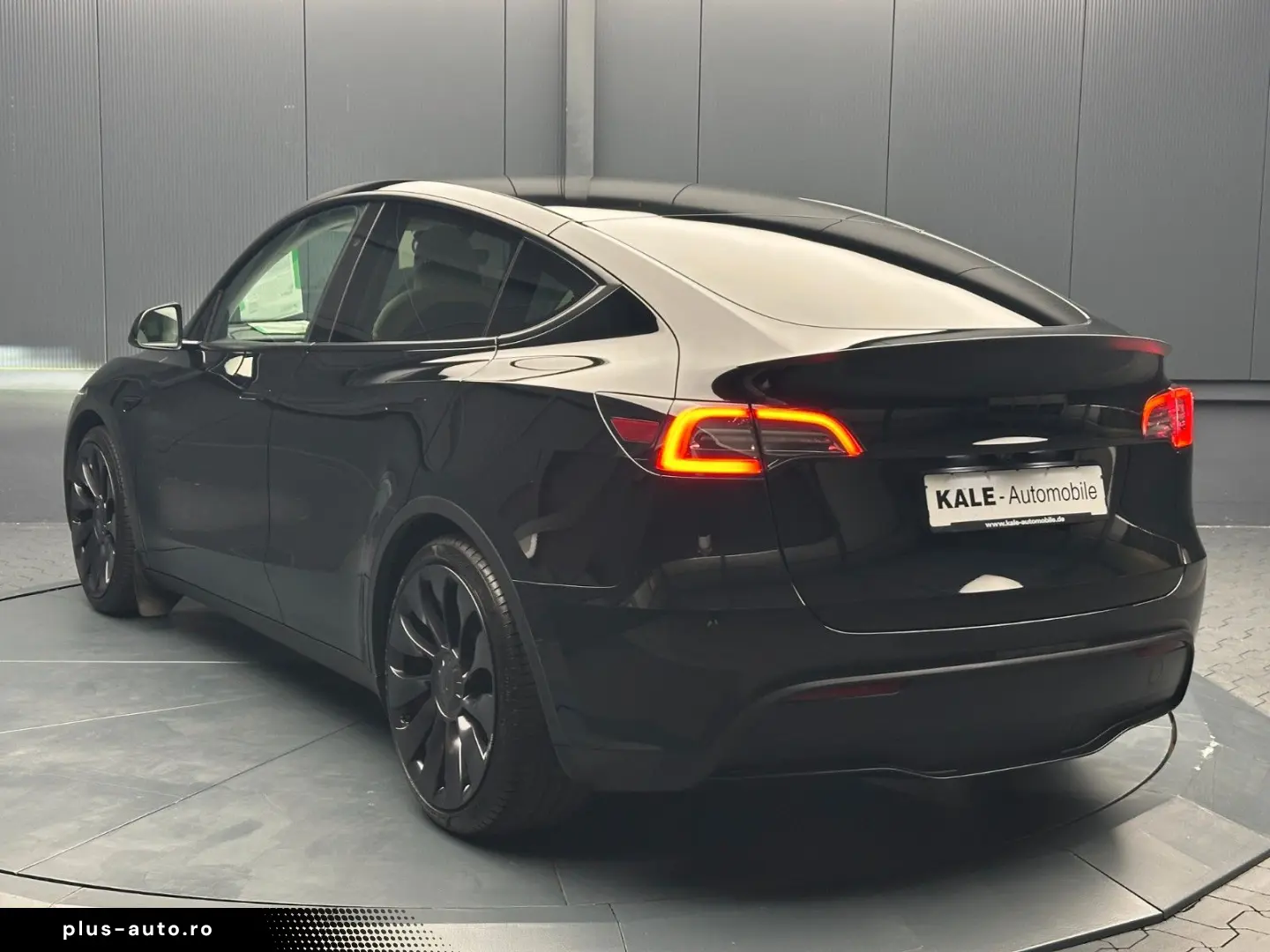 TESLA Model Y Performance Dual AWD