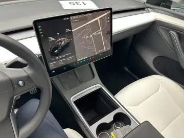 TESLA Model Y Performance Dual AWD
