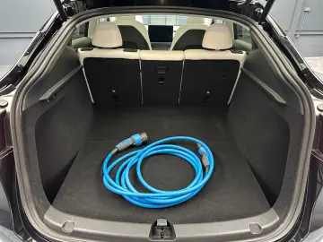TESLA Model Y Performance Dual AWD