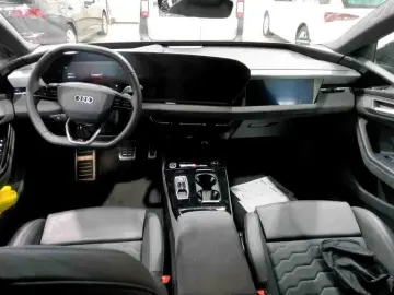 AUDI A6 e-tron Avant performance S-Line Garantie
