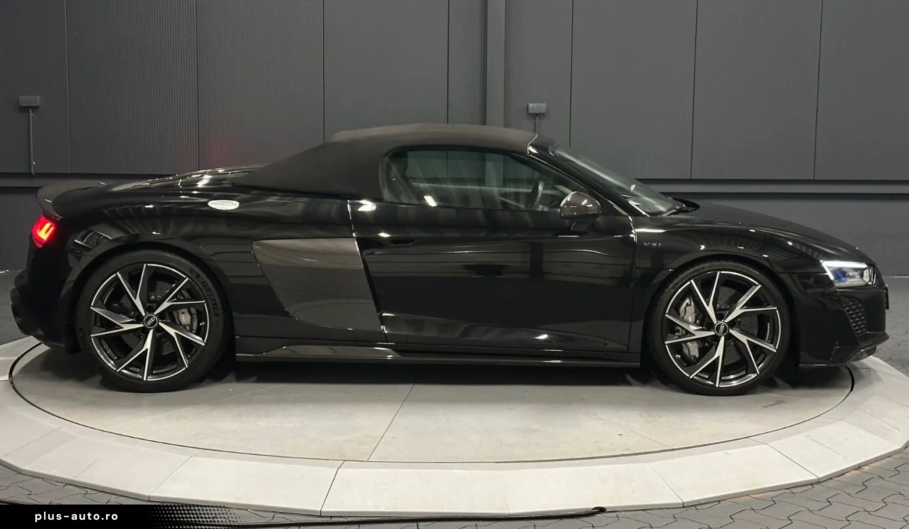 AUDI R8 Spyder V10 qua performance CARBON Frane ceramice