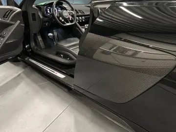 AUDI R8 Spyder V10 qua performance CARBON Frane ceramice