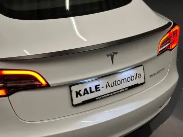 TESLA Model 3 Performance Dual AWD