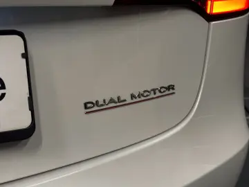 TESLA Model 3 Performance Dual AWD
