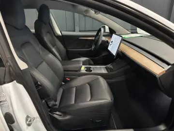 TESLA Model 3 Performance Dual AWD