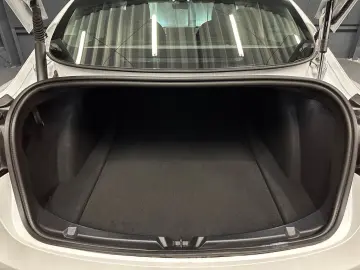 TESLA Model 3 Performance Dual AWD