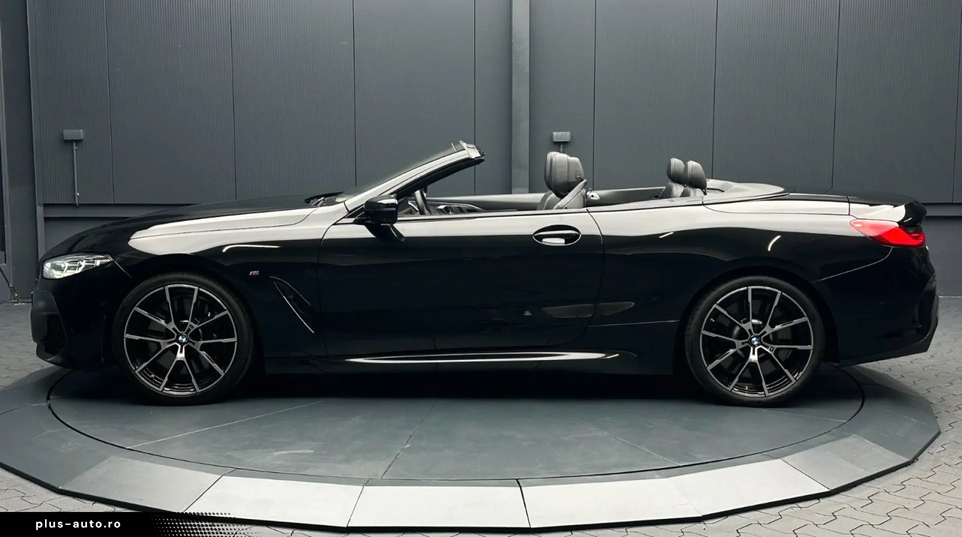 BMW 840i Cabrio xDrive M-Sport Garantie 12 luni