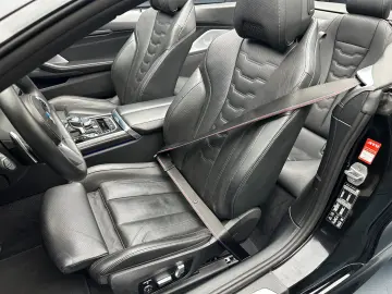 BMW 840i Cabrio xDrive M-Sport Garantie 12 luni