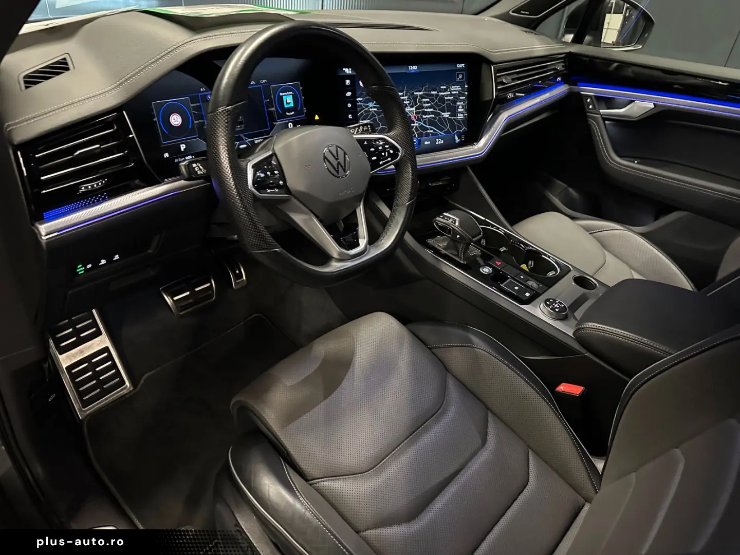 VW Touareg R-Line 4Motion Garantie 12 luni