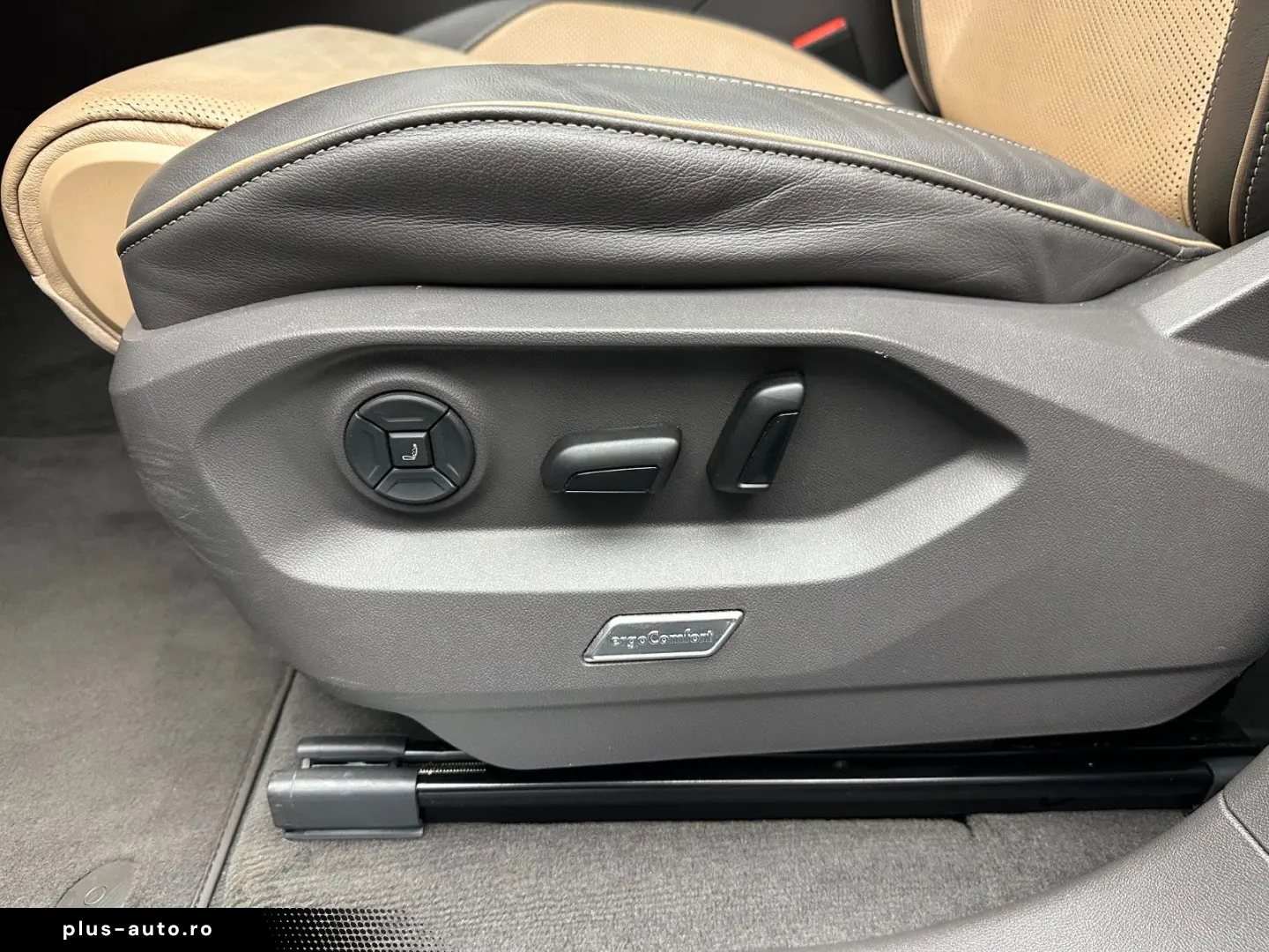 VW Touareg eHybrid Elegance Garantie 12 luni