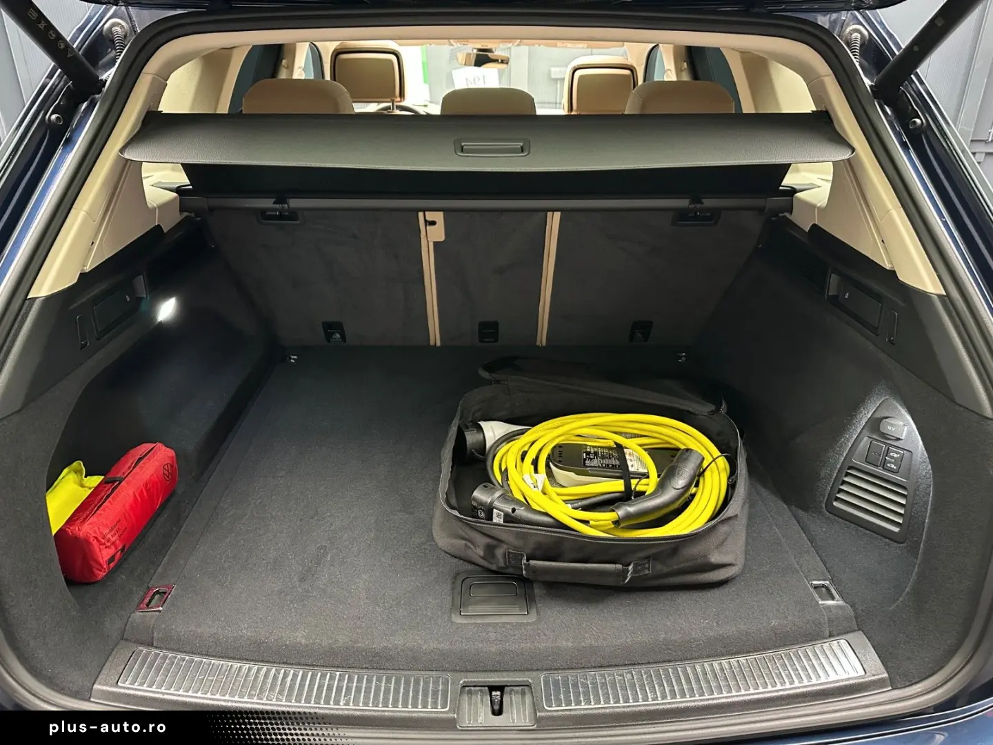VW Touareg eHybrid Elegance Garantie 12 luni