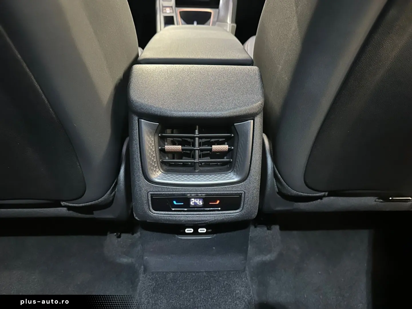CUPRA Terramar 1.5 eTSI DSG Performance Garantie 12 luni