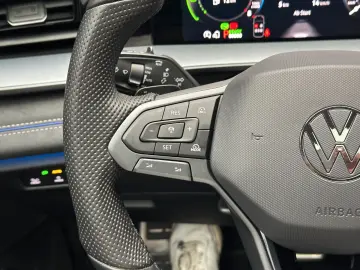 VW Tayron eHybrid 200 kW R-Line Garantie 12 luni