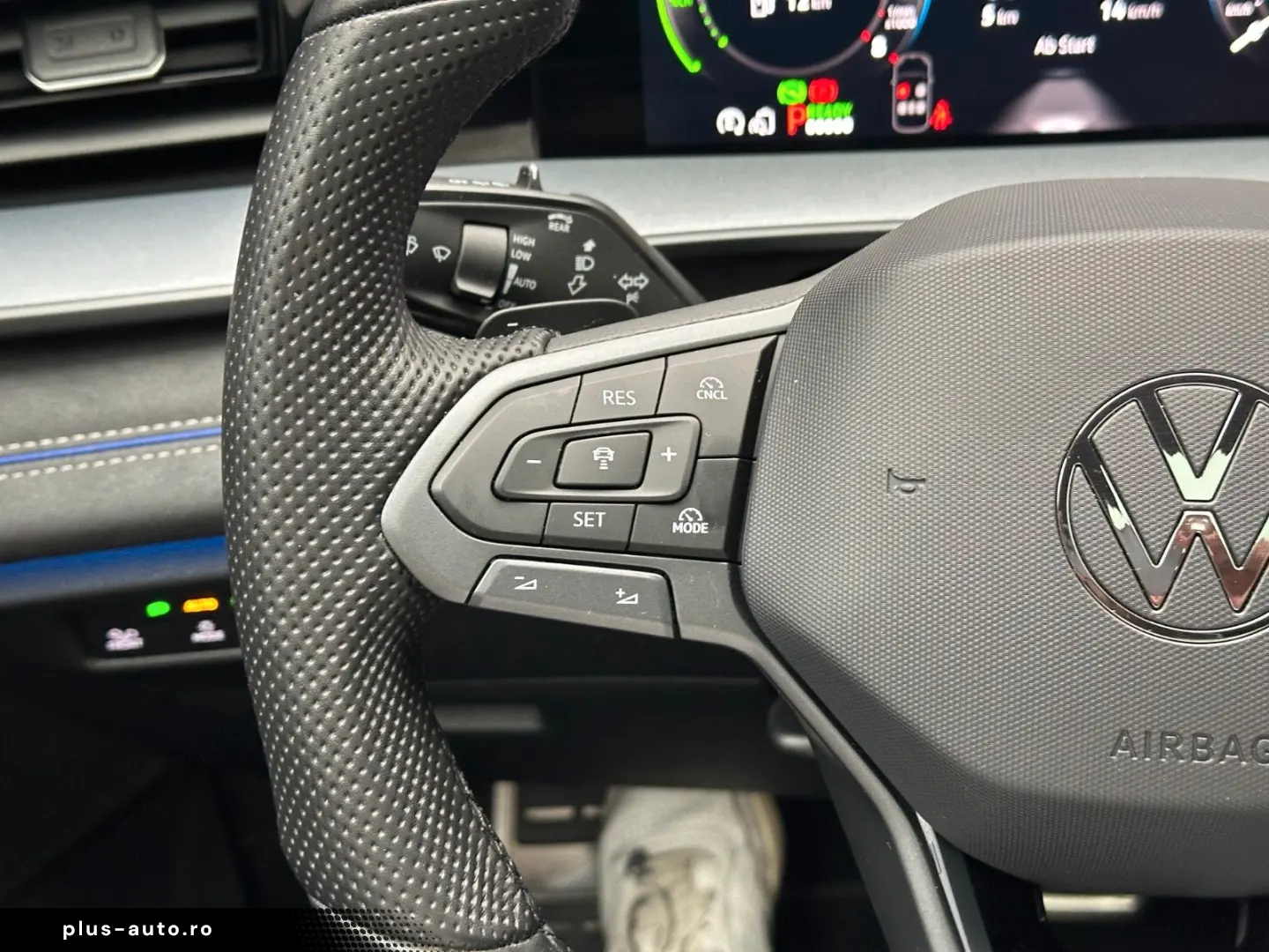 VW Tayron eHybrid 200 kW R-Line Garantie 12 luni