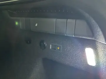VW Tayron eHybrid 200 kW R-Line Garantie 12 luni