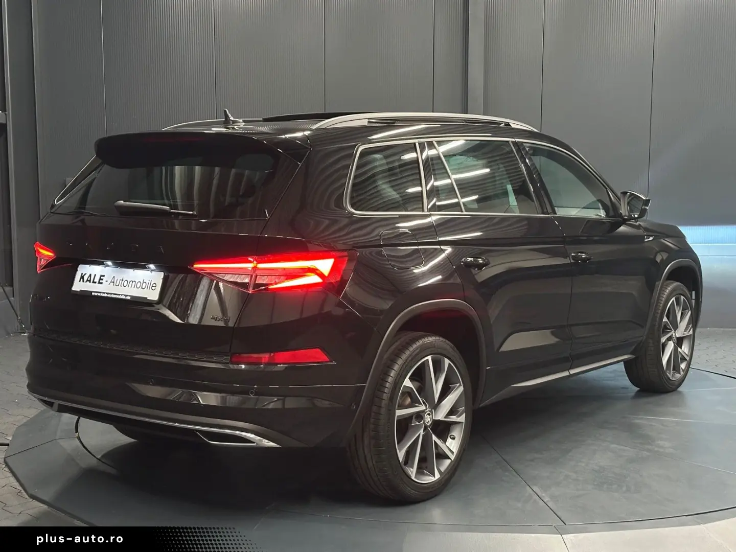 SKODA Kodiaq Sportline 4x4 Panoramic Garantie 12 luni