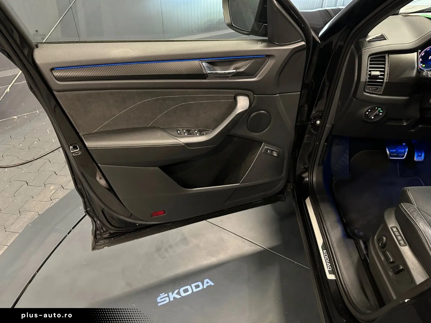 SKODA Kodiaq Sportline 4x4 Panoramic Garantie 12 luni
