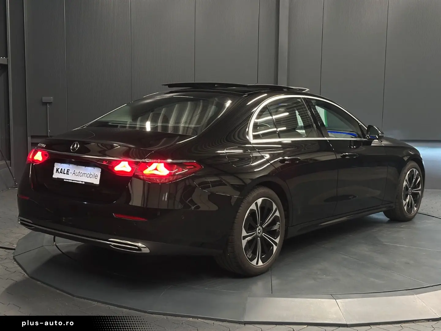 MERCEDES-BENZ E 220 d Avantgarde Garantie 12 luni