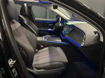 MERCEDES-BENZ E 220 d Avantgarde Garantie 12 luni