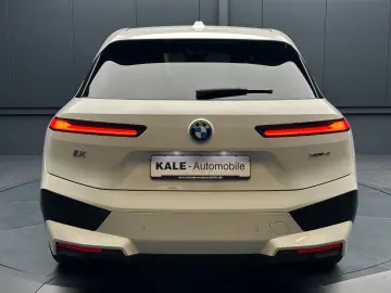 BMW iX xDrive40 Garantie 12 luni