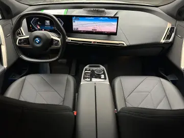 BMW iX xDrive40 Garantie 12 luni