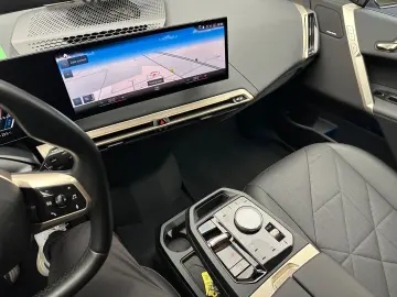 BMW iX xDrive40 Garantie 12 luni