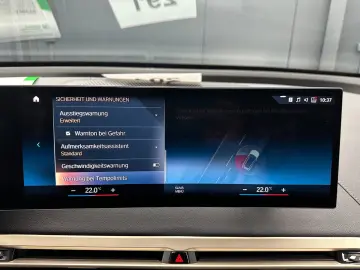 BMW iX xDrive40 Garantie 12 luni