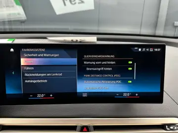 BMW iX xDrive40 Garantie 12 luni