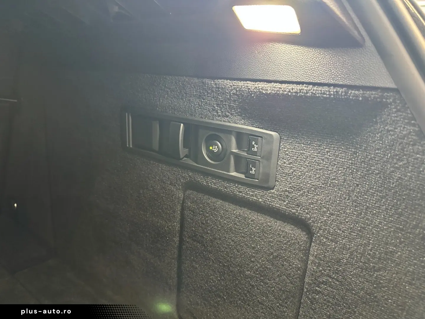 BMW iX xDrive40 Garantie 12 luni