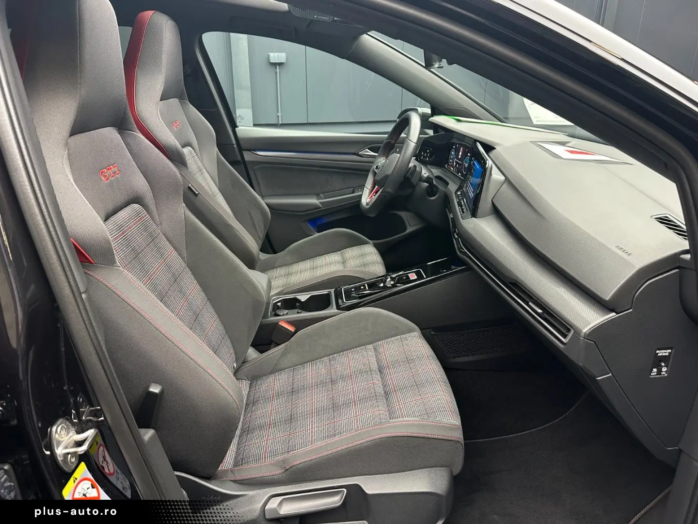 VW Golf GTI Panoramic Garantie 12 luni