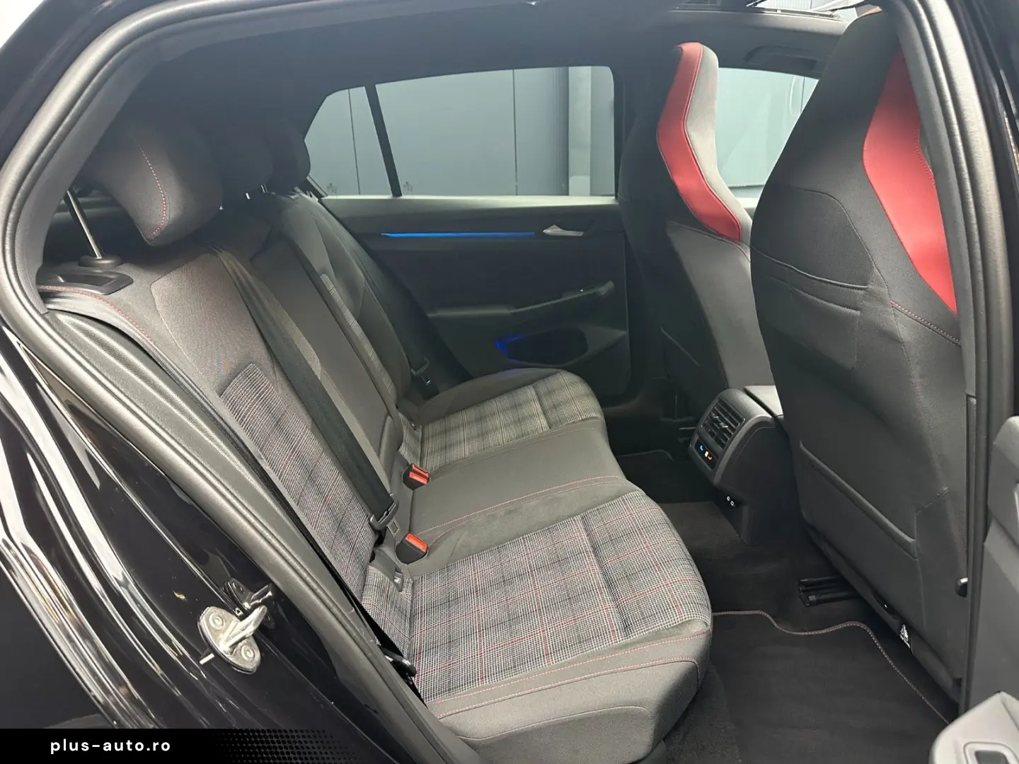 VW Golf GTI Panoramic Garantie 12 luni