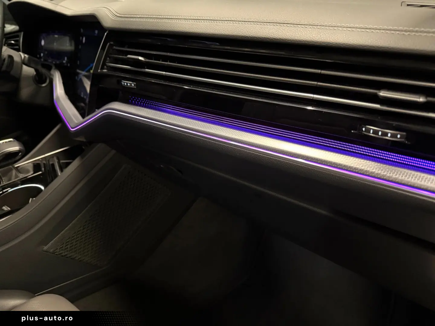 VW Touareg R-Line 4Motion - Garantie 12 luni