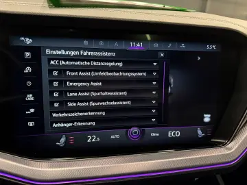 VW Touareg R-Line 4Motion - Garantie 12 luni