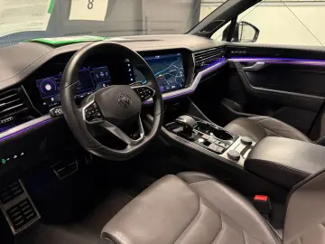 VW Touareg R-Line 4Motion - Garantie 12 luni