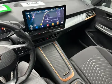 CUPRA Born 150 kW - Livrare imediata & Garantie 12 luni