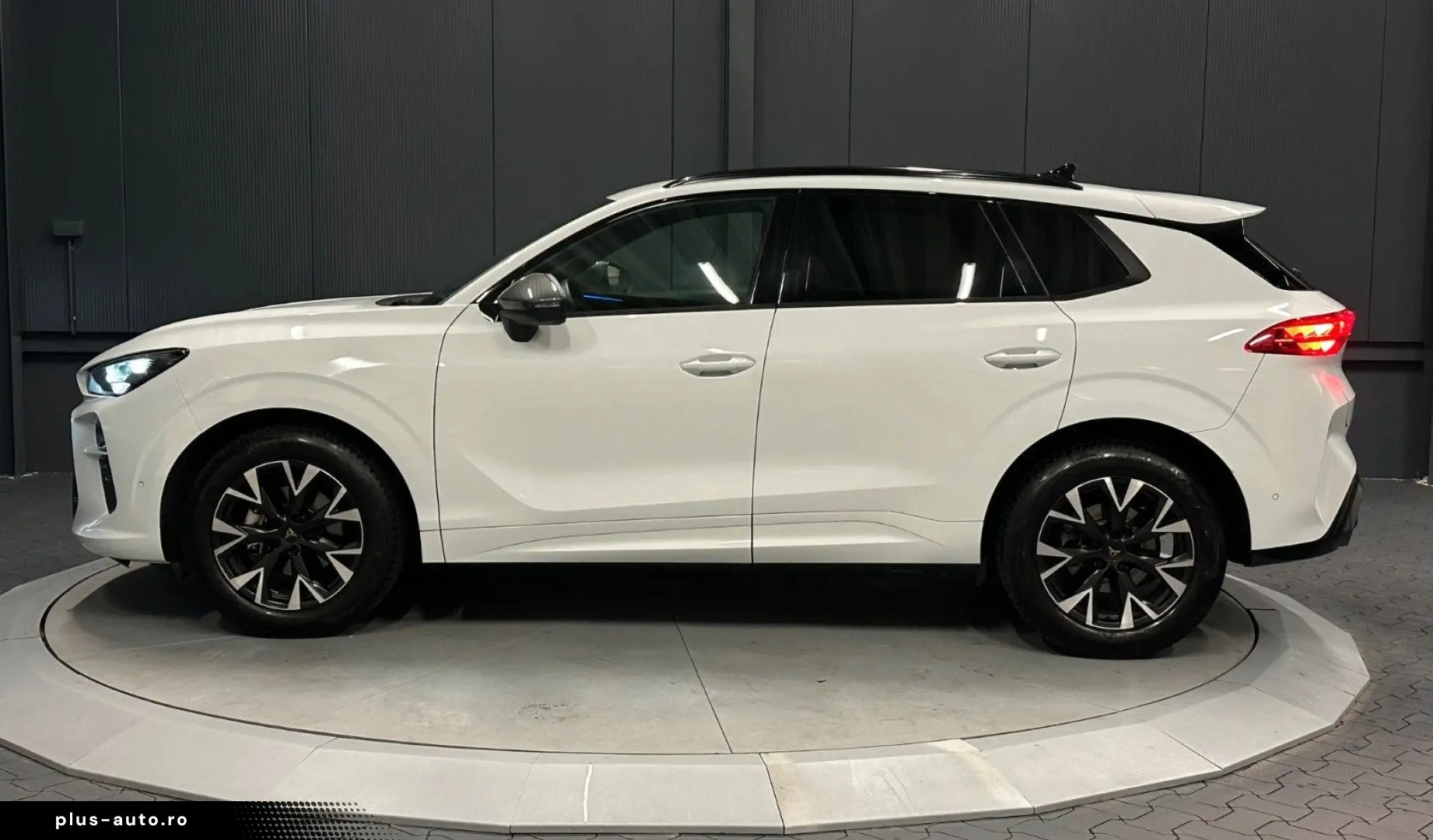 CUPRA Terramar 1.5 eTSI DSG - Garantie 12 luni