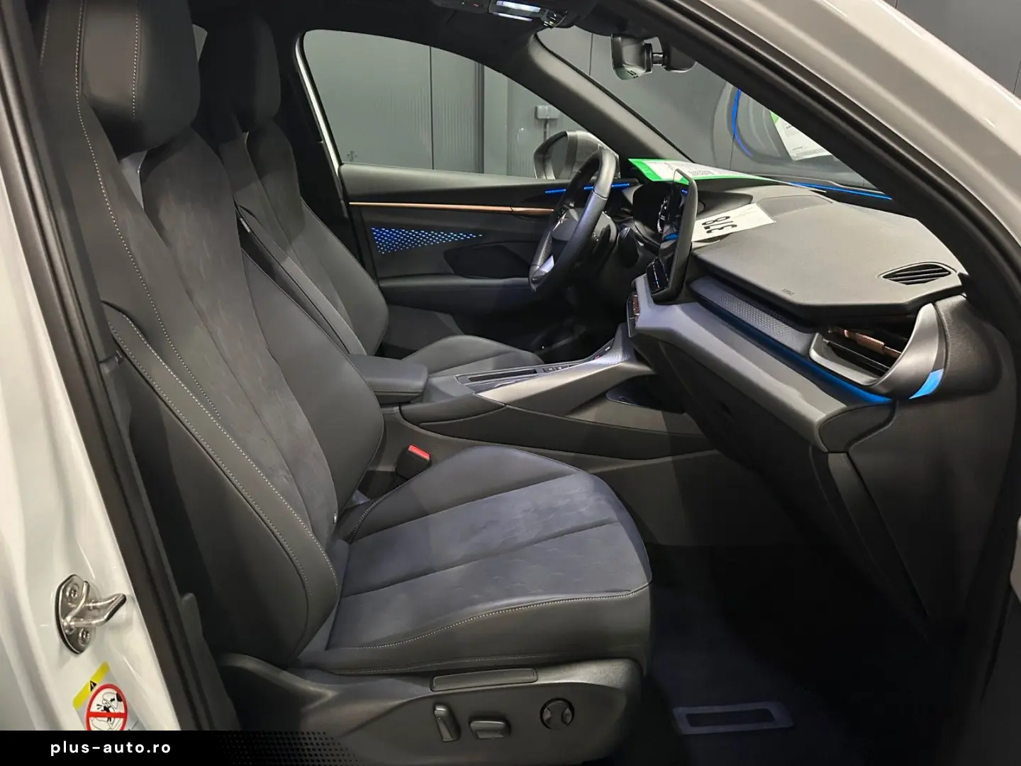 CUPRA Terramar 1.5 eTSI DSG - Garantie 12 luni