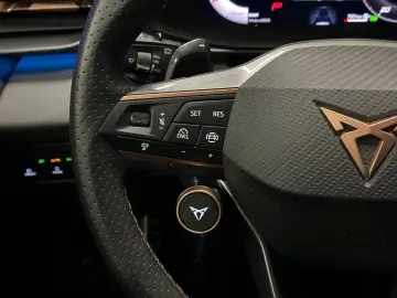 CUPRA Terramar 1.5 eTSI DSG - Garantie 12 luni