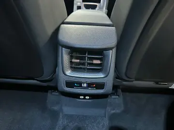 CUPRA Terramar 1.5 eTSI DSG - Garantie 12 luni