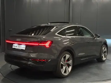 AUDI Q8 e-tron Sportback 50 quattro - Garantie 12 luni