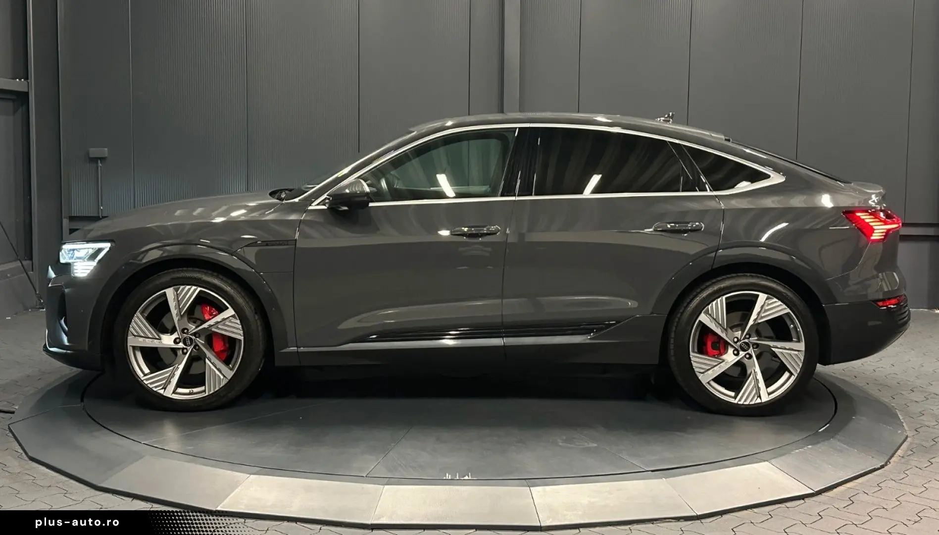 AUDI Q8 e-tron Sportback 50 quattro - Garantie 12 luni