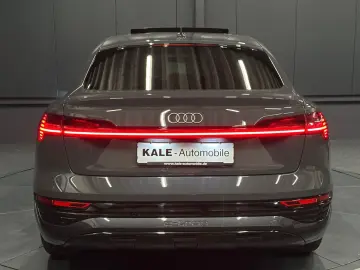 AUDI Q8 e-tron Sportback 50 quattro - Garantie 12 luni