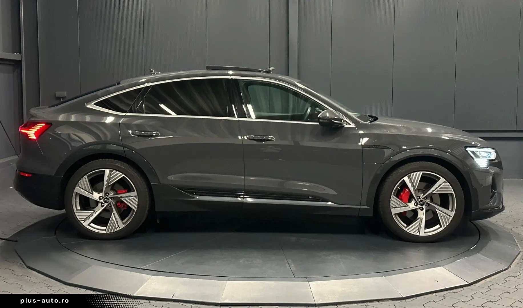 AUDI Q8 e-tron Sportback 50 quattro - Garantie 12 luni