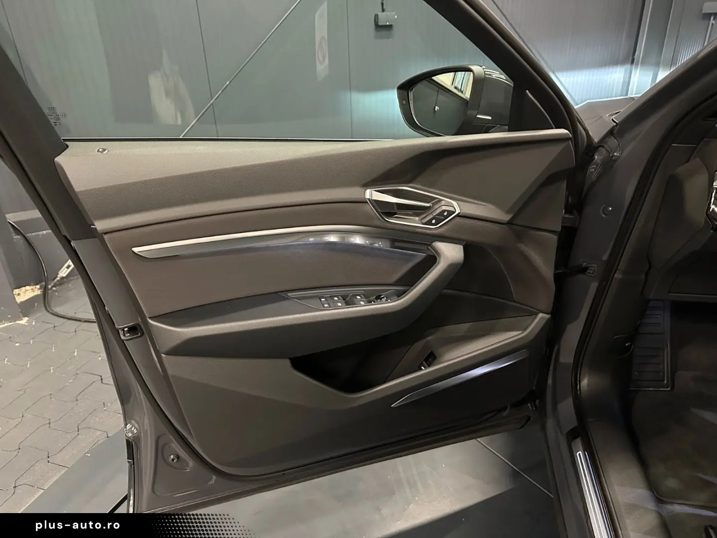 AUDI Q8 e-tron Sportback 50 quattro - Garantie 12 luni