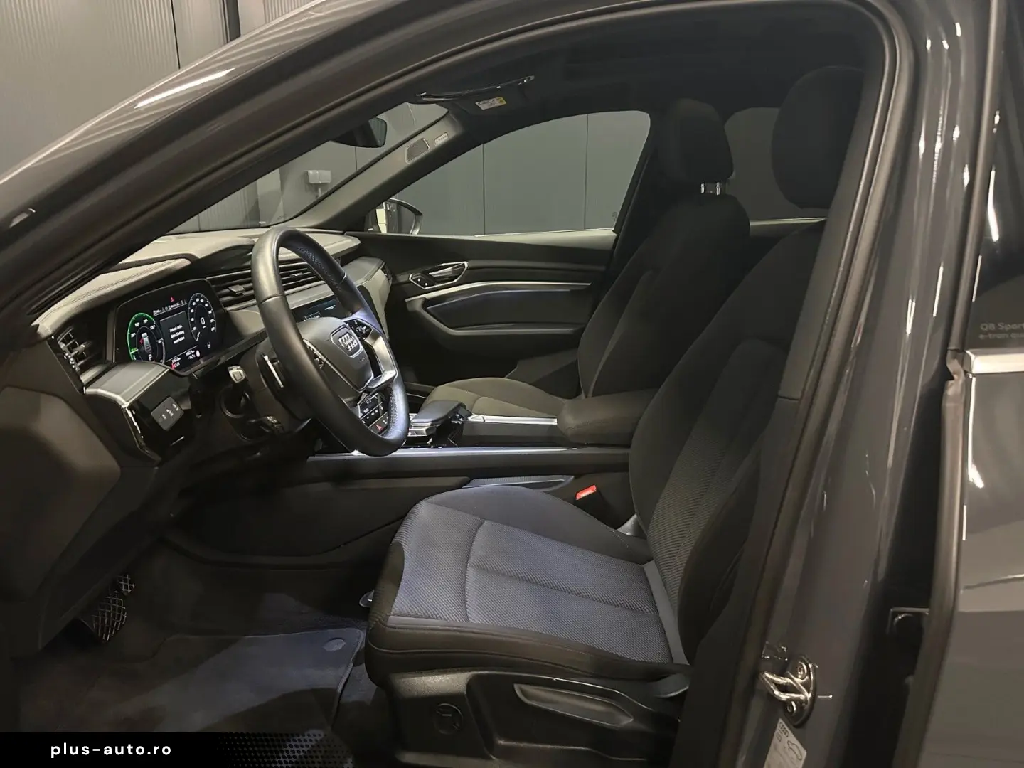 AUDI Q8 e-tron Sportback 50 quattro - Garantie 12 luni