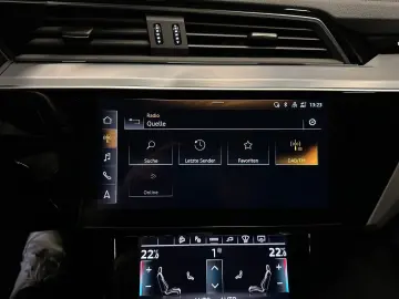 AUDI Q8 e-tron Sportback 50 quattro - Garantie 12 luni