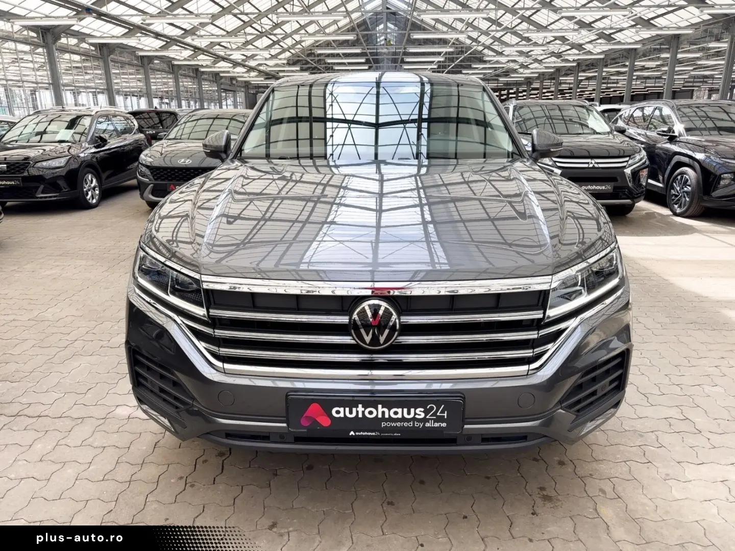 VW Touareg 3.0 V6 TDI  4Motion ACC LED Leder