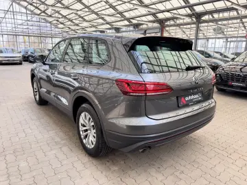 VW Touareg 3.0 V6 TDI  4Motion ACC LED Leder