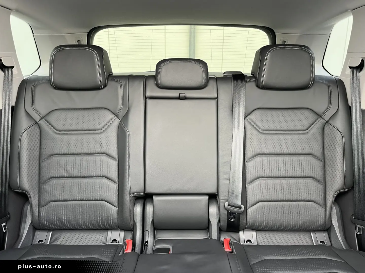 VW Touareg 3.0 TDI DSG 4Mo. Elegance AHK STHZ PANO